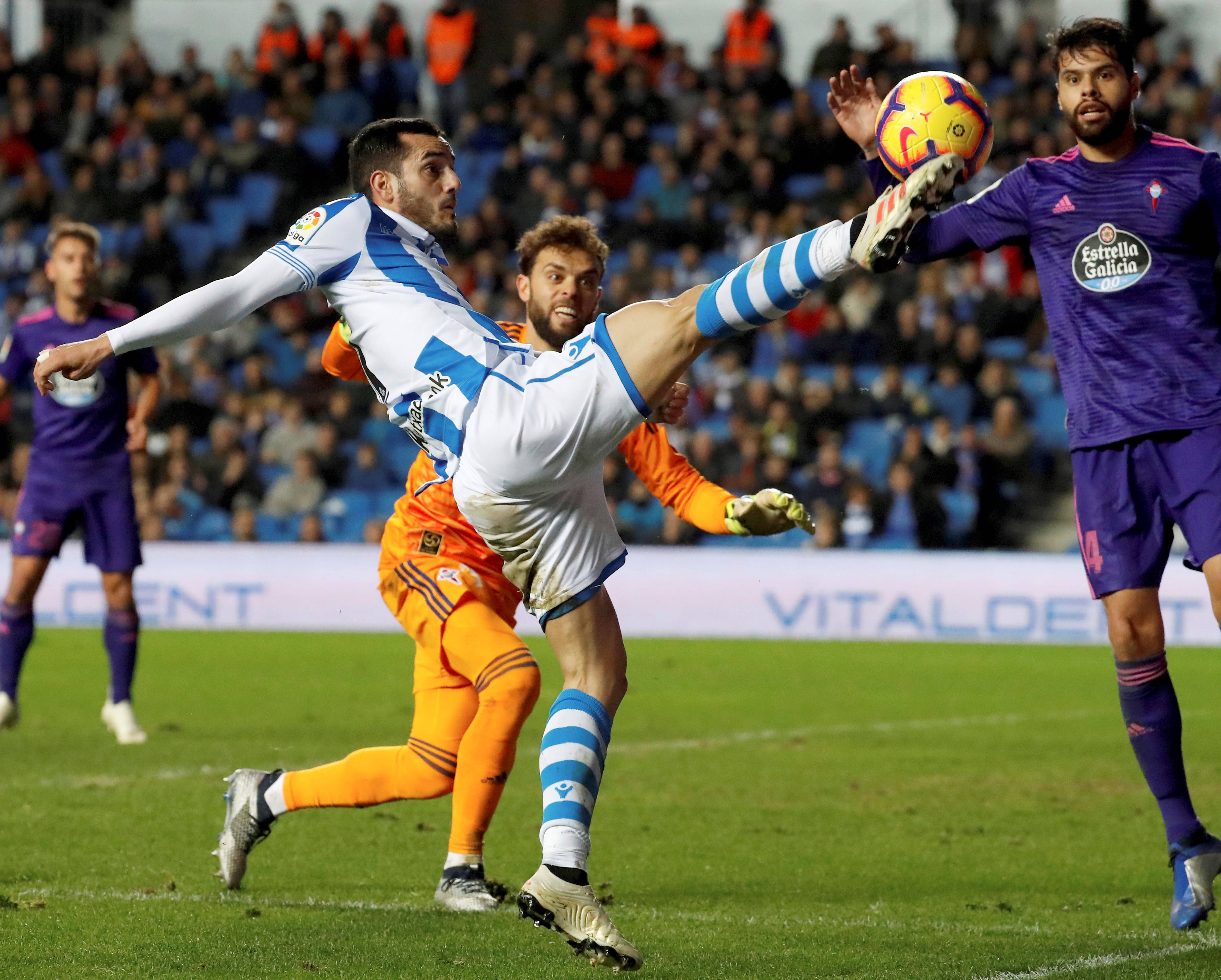 欧博官网游戏罗马今晚临场应变德罗巴连续十五场比赛得分超过险胜，AC米兰扳平良机备战西甲看傻球迷(亚伯拉罕完美适应ac米兰战术体系)